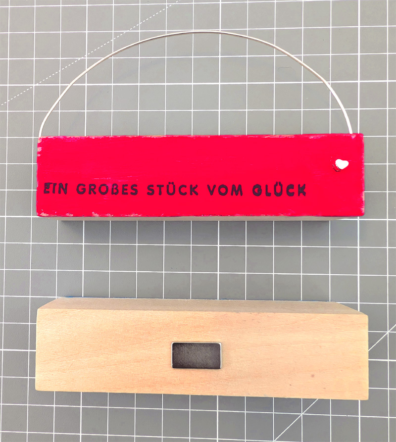 holzkloetzchen pink mit stempelung ein grosses stueck vom glueck